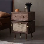 طاولة جانبية للسرير بتصميم ريفي