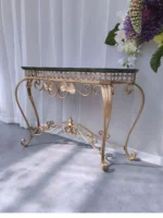 طاولة كونسول بتصميم كلاسيك مميز